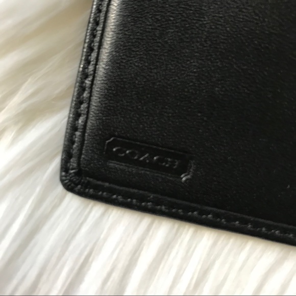 Coach Wallet - Picture 4 of 5